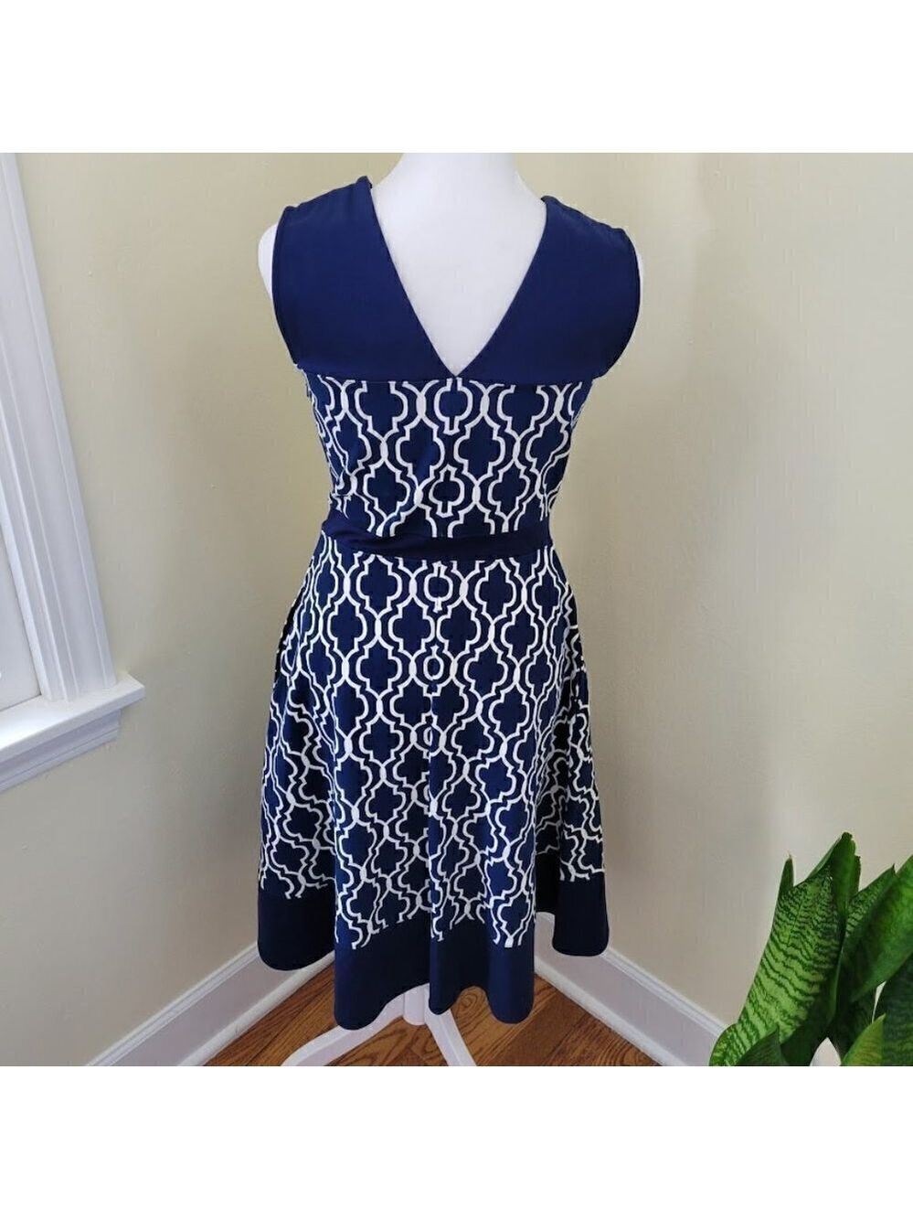 Land's End Fit & Flare Dress Sleeveless Geometric Print Stretch Navy Size 2 - Picture 5 of 14
